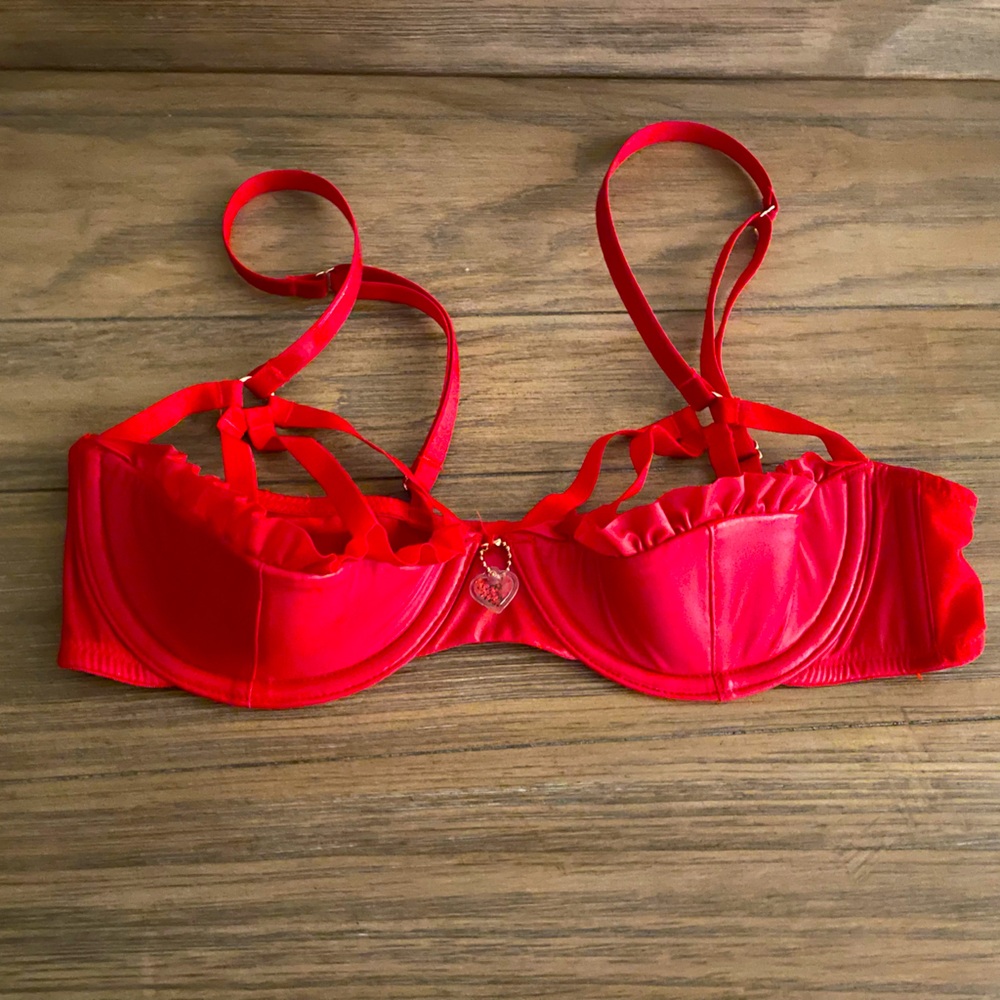 Savage x Fenty Glossy Flossy Caged Quarter Cup Bra
